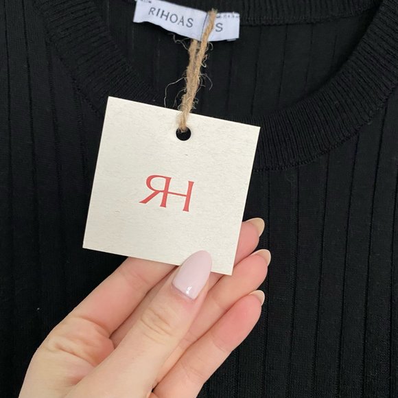 Rihoas Knit Midi Dress - Picture 6 of 8